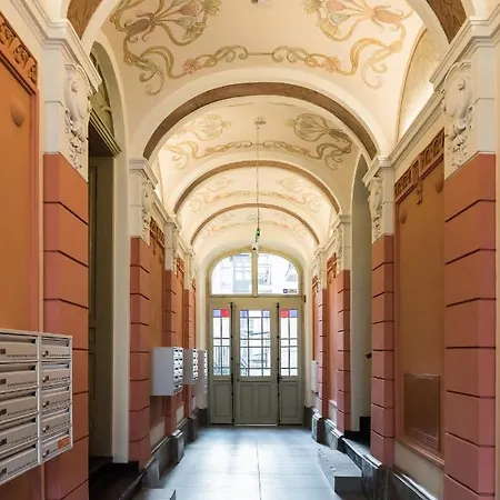 - Loftaffair Lägenhet Kraków