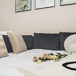 - Loftaffair Apartment